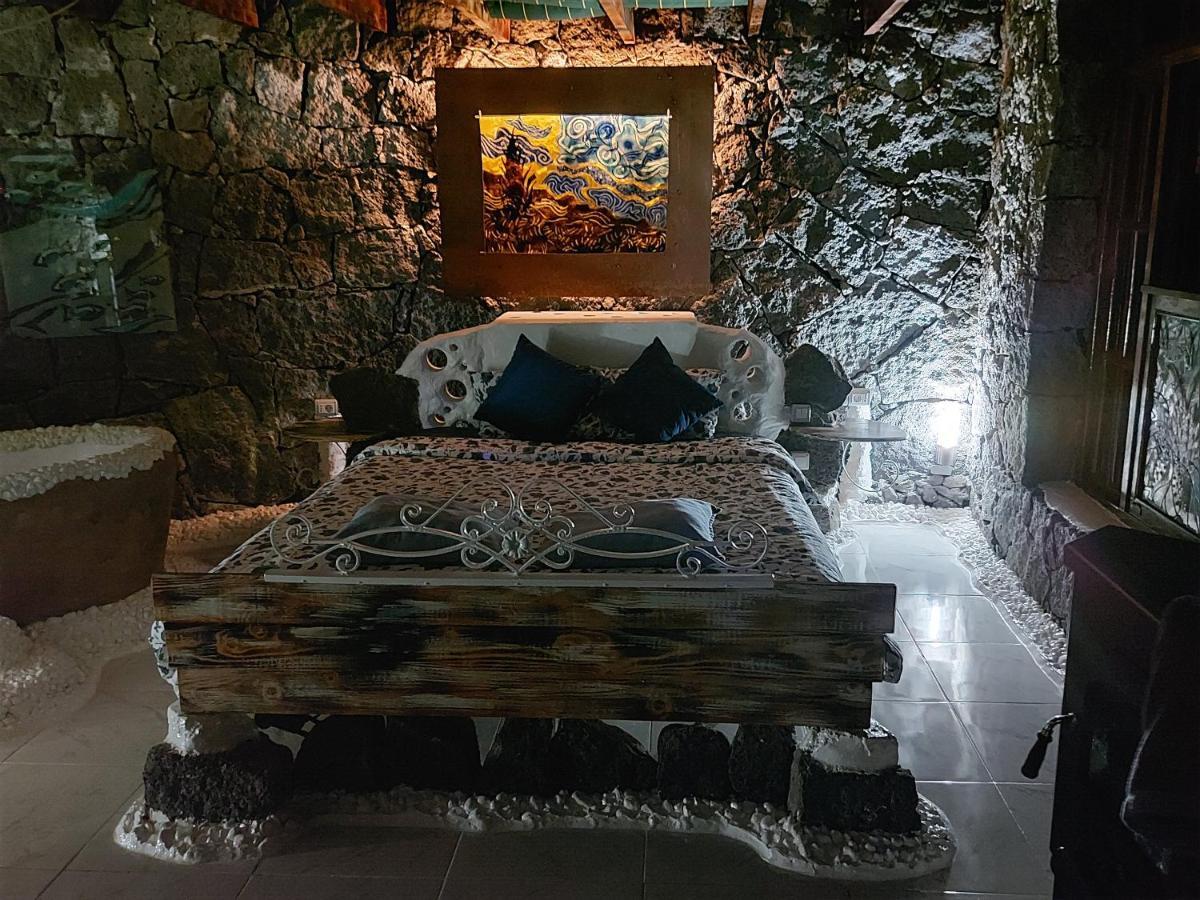 Aloelux Villa ! - Private Villa With Jacuzzi, Cinema ,Massage ,Wonderful View, Art Desing Villa Conil ภายนอก รูปภาพ