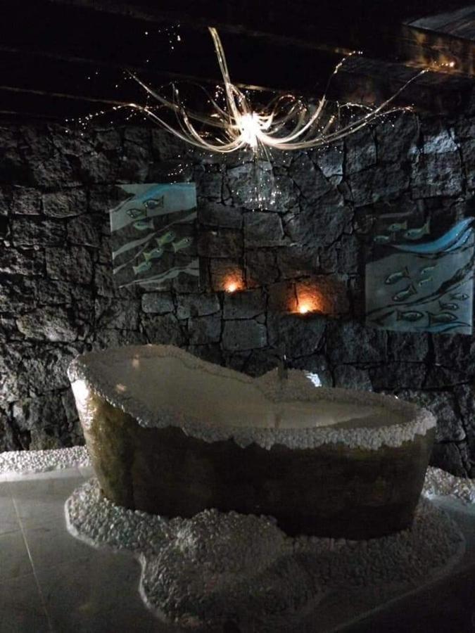 Aloelux Villa ! - Private Villa With Jacuzzi, Cinema ,Massage ,Wonderful View, Art Desing Villa Conil ภายนอก รูปภาพ