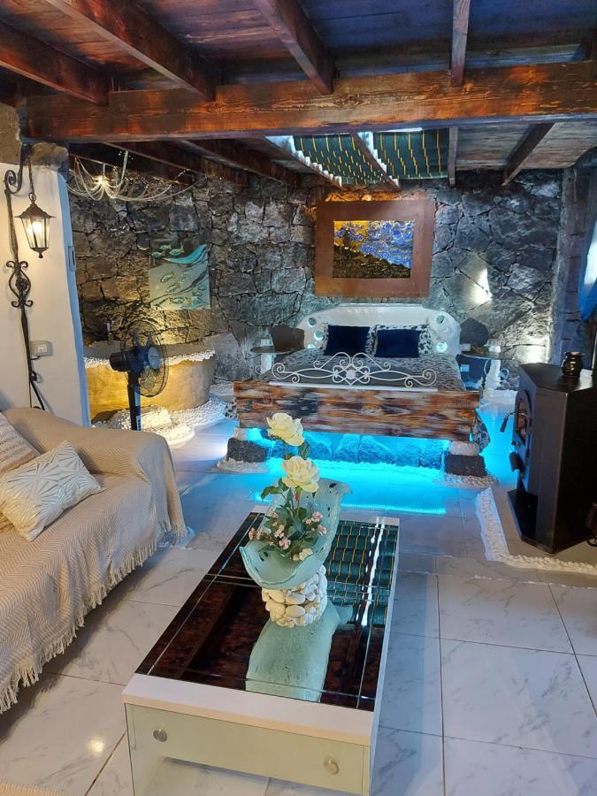 Aloelux Villa ! - Private Villa With Jacuzzi, Cinema ,Massage ,Wonderful View, Art Desing Villa Conil ภายนอก รูปภาพ