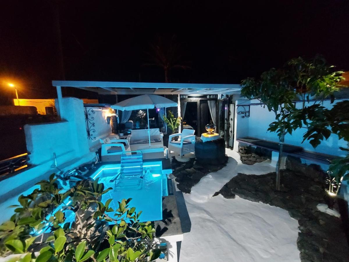 Aloelux Villa ! - Private Villa With Jacuzzi, Cinema ,Massage ,Wonderful View, Art Desing Villa Conil ภายนอก รูปภาพ