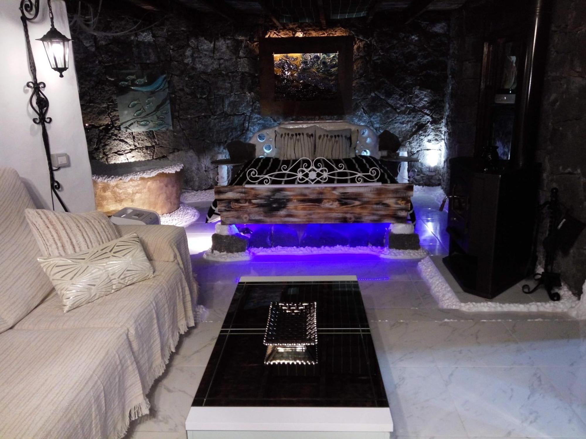 Aloelux Villa ! - Private Villa With Jacuzzi, Cinema ,Massage ,Wonderful View, Art Desing Villa Conil ห้อง รูปภาพ